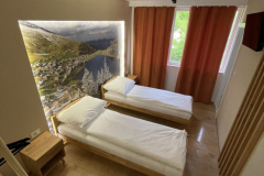 Outdoor Resort -Visit Konjic - laminat Hrast Sherwood 8mm/32 4V